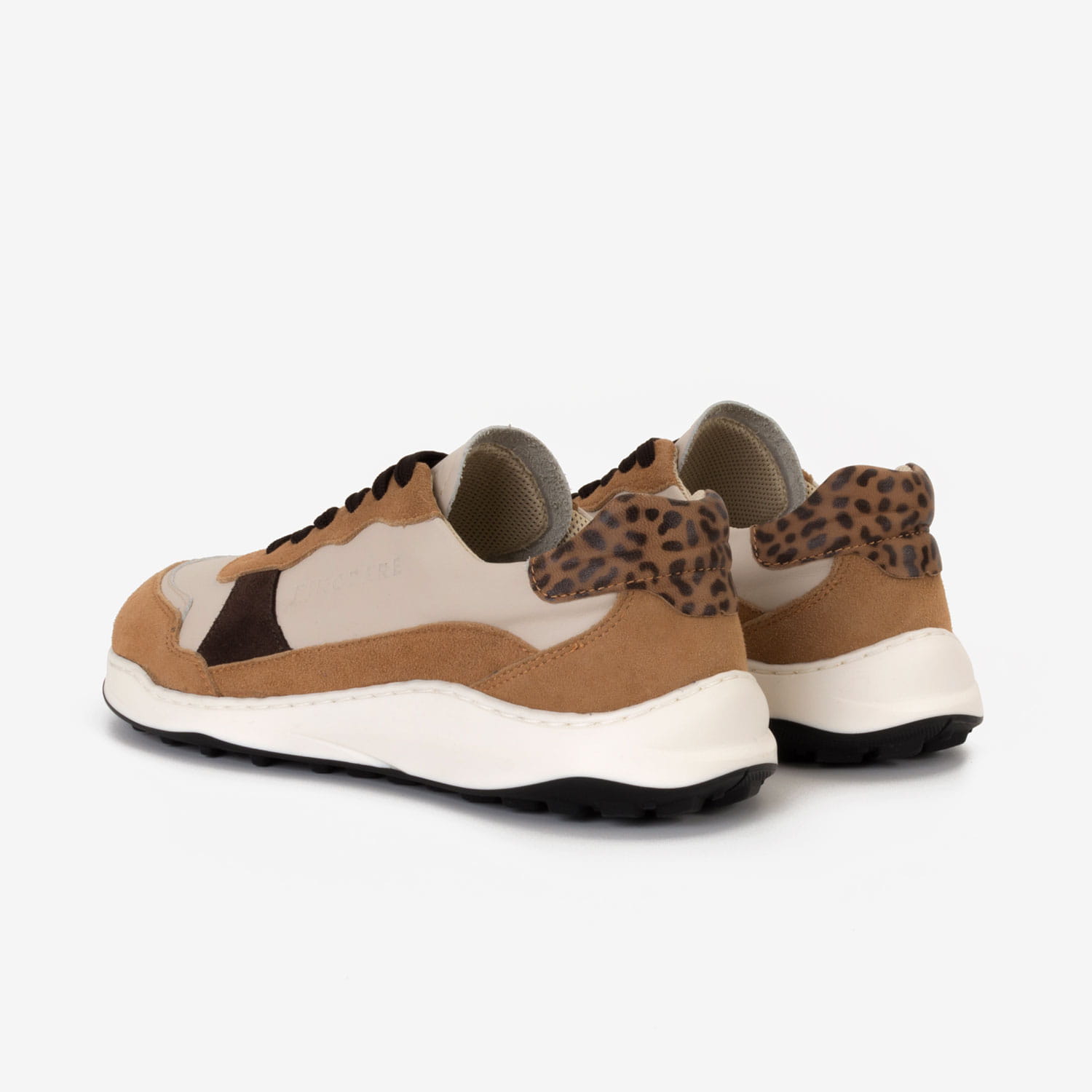 vape safari barefoot 4.jpg