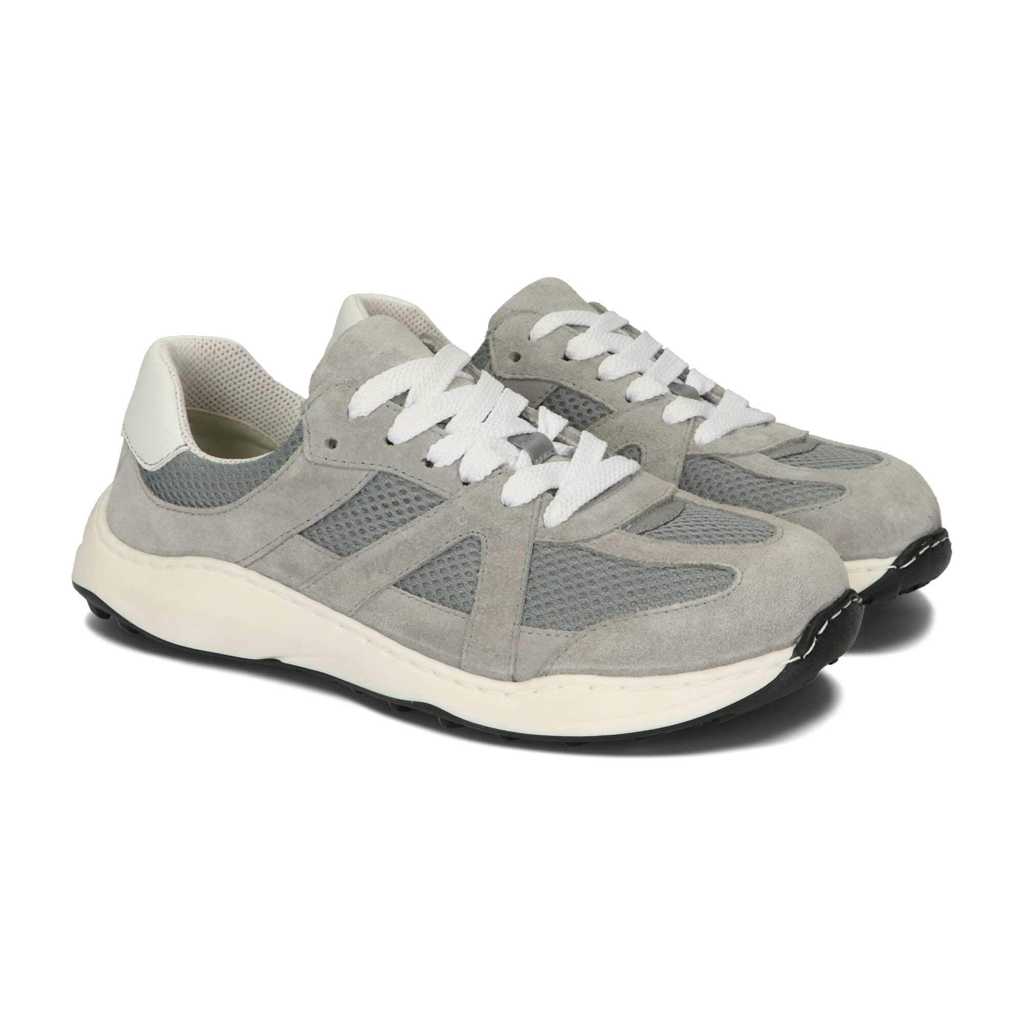 2.0 Barefoot Grey para bokiem.jpg